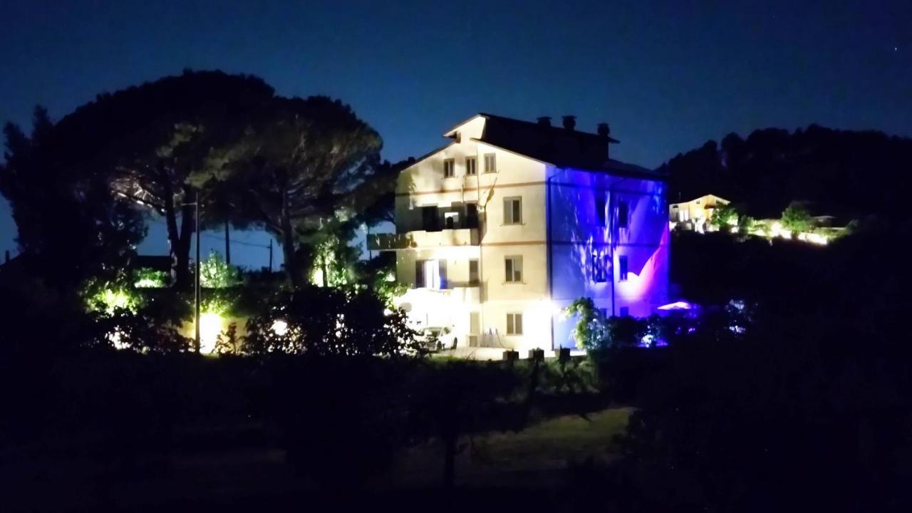 Appartement Residenza Bertolini à Fosdinovo Extérieur photo